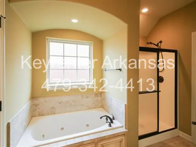 3200 Calm Ridge Rd — Photo 10