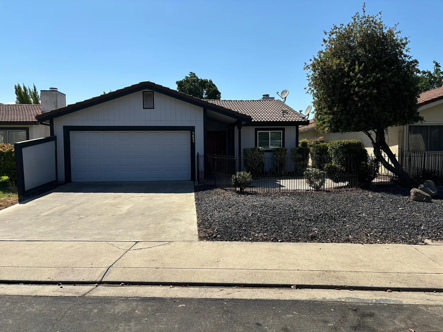 3605 Portabello Dr photo 1