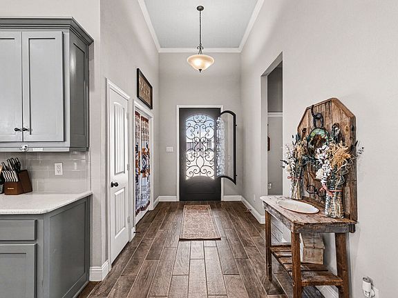 3rd image of 2085 Rolling Meadow Ln