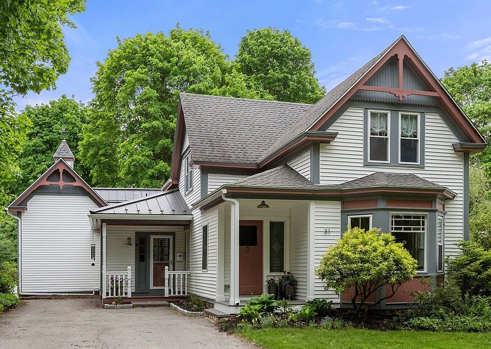 1st image of 31 Pine St
