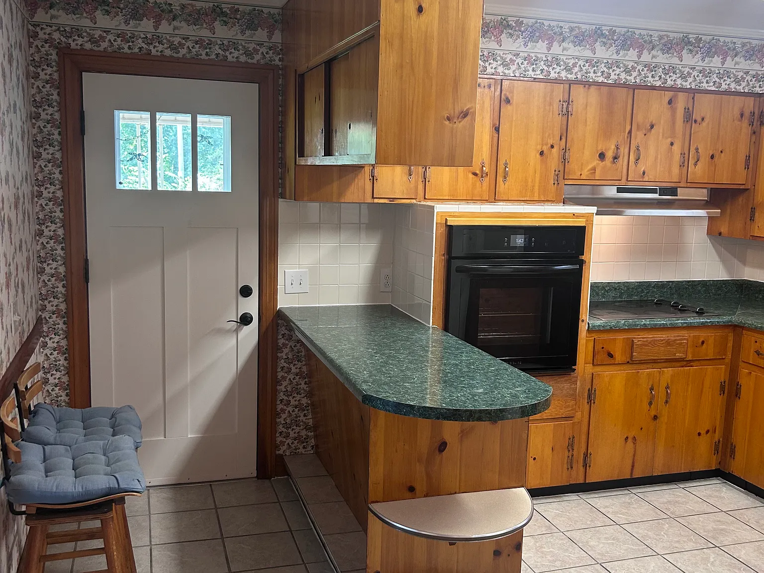 3 bed, 1500 sqft, $2,000 — Photo 3