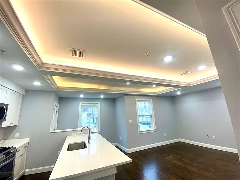 23 Taylor St #2 — Photo 11