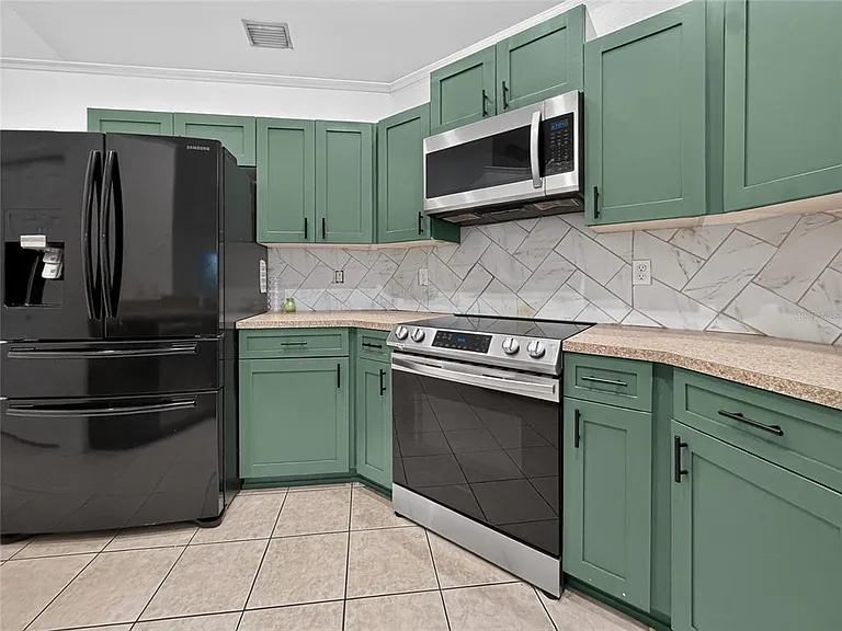 13405 SW 86th Ave — Photo 6