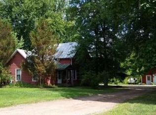 216 Oman St, Waupaca, WI 54981