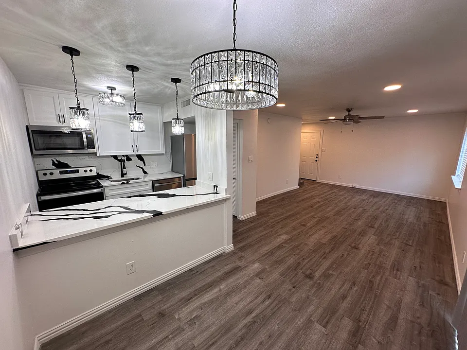 4011 Cole Ave #111
