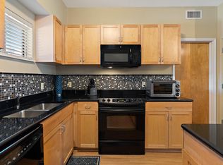 711 W 26th St APT 706, Austin, TX 78705