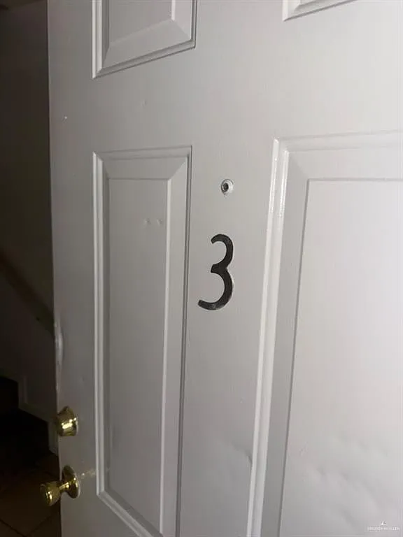 2 bed, 2.5 bath, 1200 sqft, $750 — Photo 2