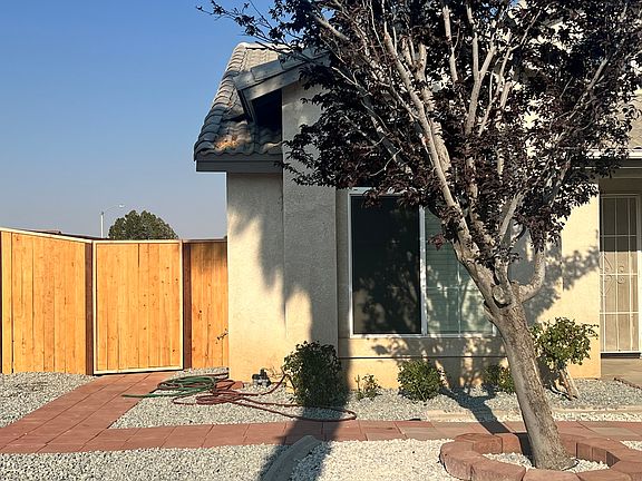 5th image of 9083 Powell Ave
