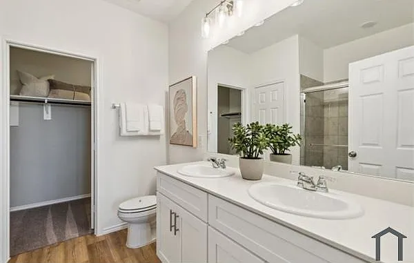 15908 Dauntless Cove Dr — Photo 10