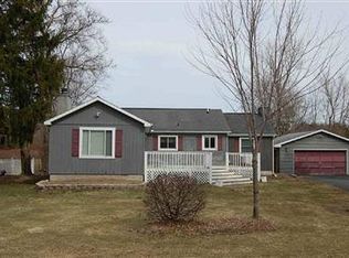 9352 W Stanley Rd, Flushing, MI 48433