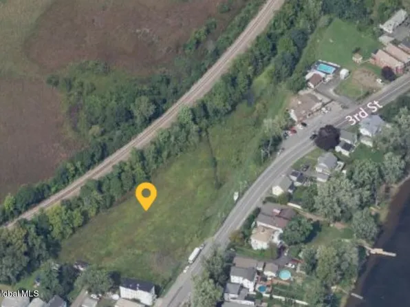 138 3rd Street, Waterford, NY 12188