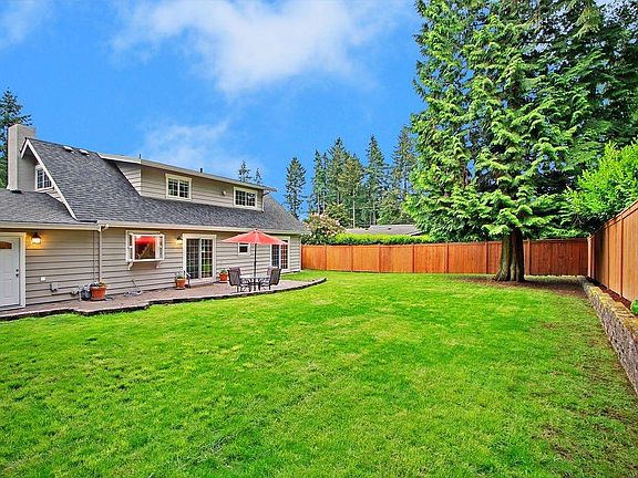 2nd image of 14521 SE 20th Pl