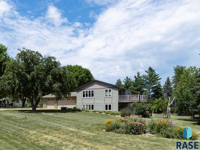 8704 E 38th St, Sioux Falls, SD, 57110