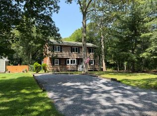 130 Park Ln, Middle Island, NY 11953