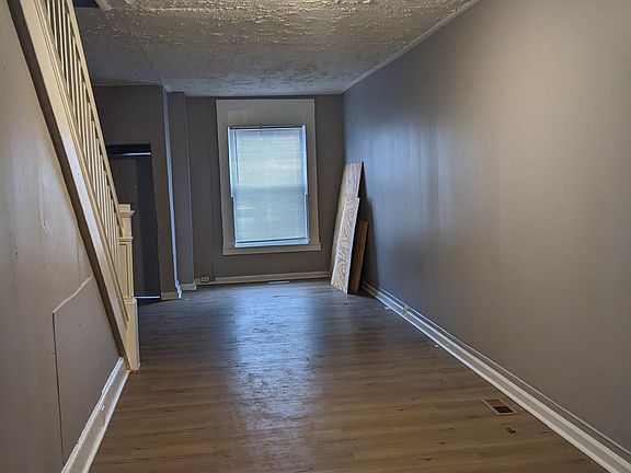 5th image of 517 N Montford Ave