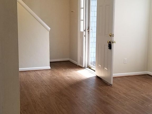 3rd image of 4627 Coronet Ave #A