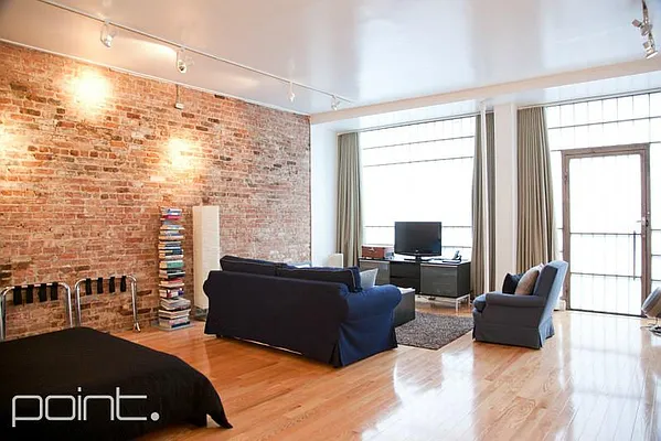 Rented by Point NYC | media 22