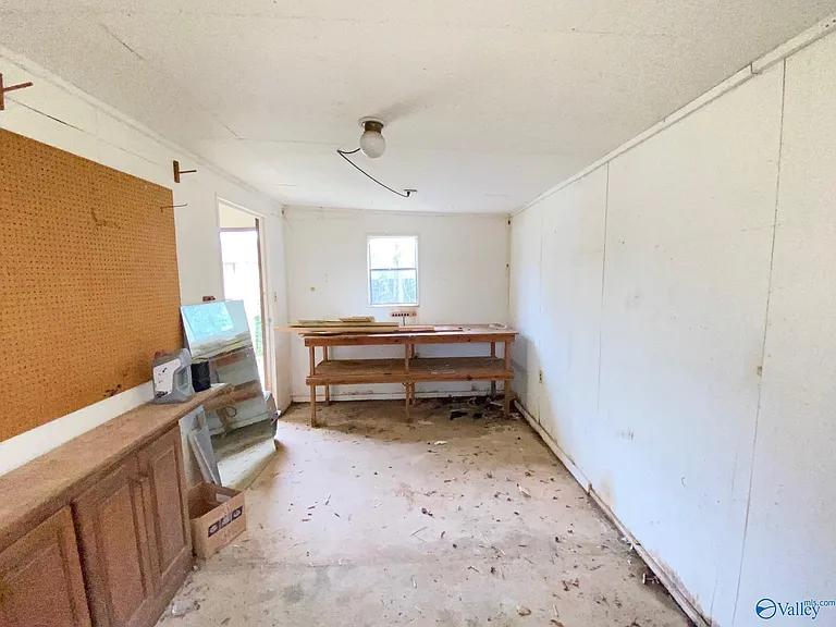6005 Ellington Rd NW — Photo 40