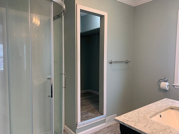 3rd image of 107 Melmore St #1/2