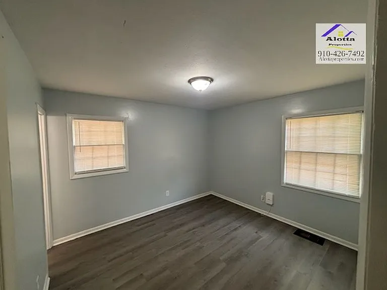 4430 Wellington Dr — Photo 9