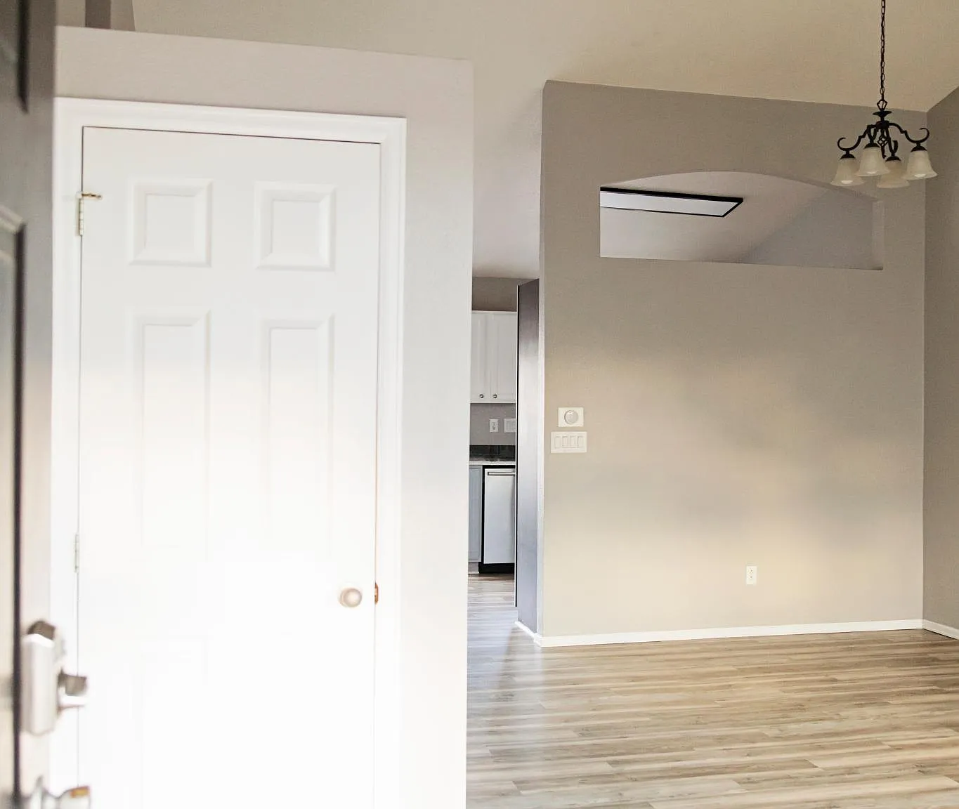 3 bed, 2.5 bath, 1813 sqft, $2,850 — Photo 3