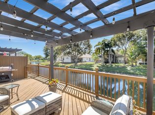1111 Landings Blvd, Greenacres, FL 33413