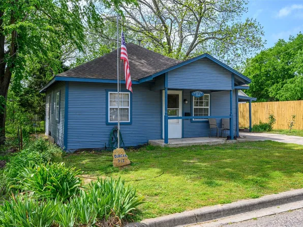 312 Charter St, Whitesboro, TX 76273