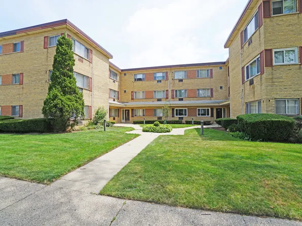 9211 Skokie Blvd APT 208, Skokie, IL 60077