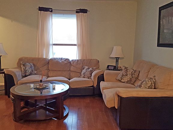 2nd image of 1065 Hampton Hbr #1065