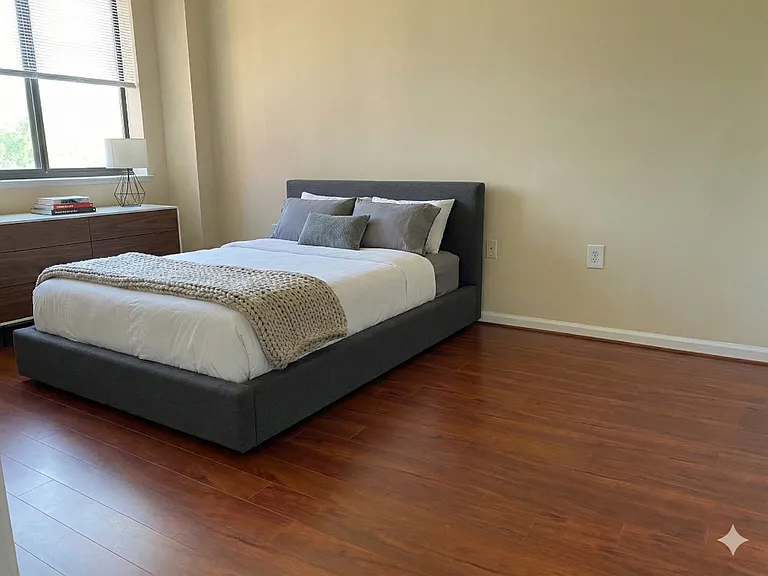 2230 George C Marshall Dr #813 — Photo 4