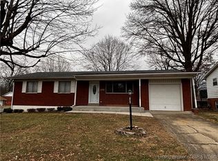 510 Circle Dr, Sellersburg, IN 47172