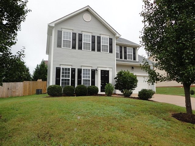 1st image of 408 Briarwood Dr