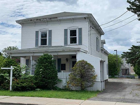 2nd image of 44 Glenn St