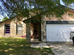 12021 Smoking Oaks St, Live Oak, TX 78233