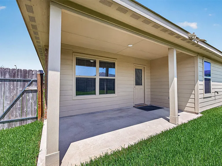 6014 Namika St — Photo 47