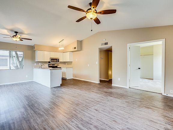 2nd image of 1012 W Malibu Dr