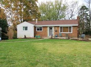 5672 Villahaven Dr, Pittsburgh, PA 15236