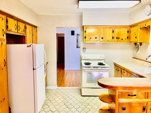2nd image of 228 N Delaware Ave #1