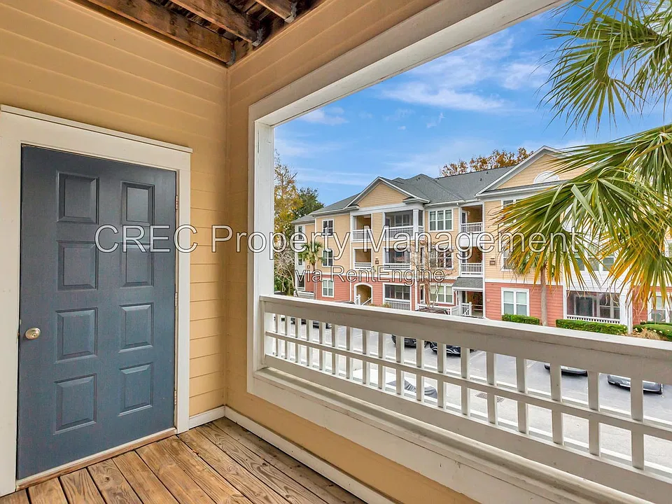 200 Bucksley Ln #204