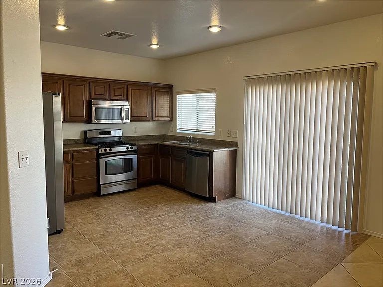 10600 Cold Mountain Ave — Photo 10