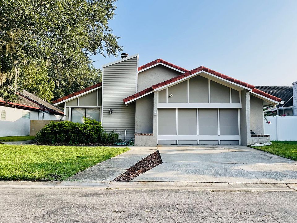 1st image of 4037 Golfside Dr