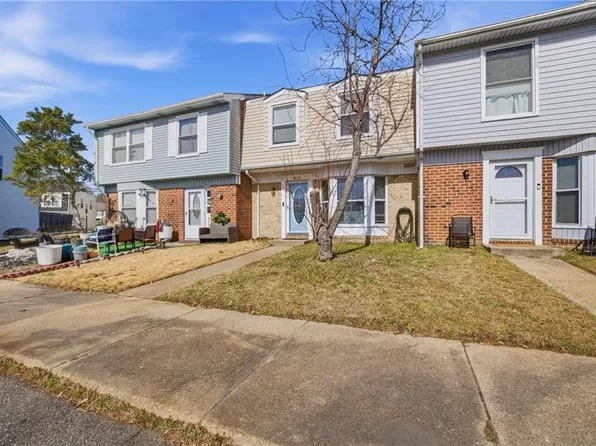 3768 Governors Way, Virginia Beach, VA 23452