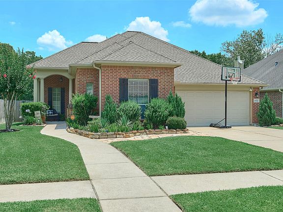 2nd image of 28322 Madelin Manor Ln