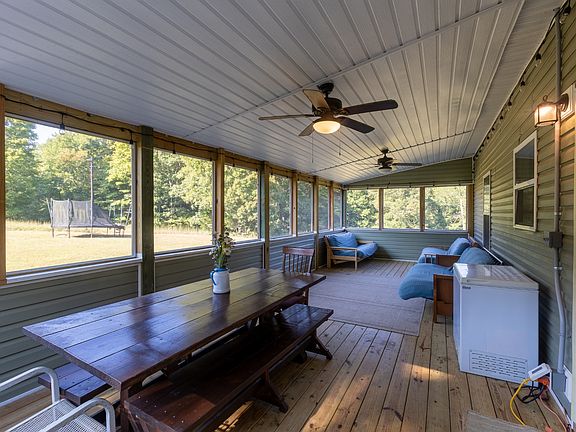 2nd image of 804 Nels Adams Rd