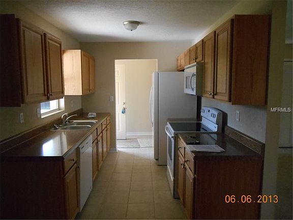 3rd image of 1324 Hawkes Ave