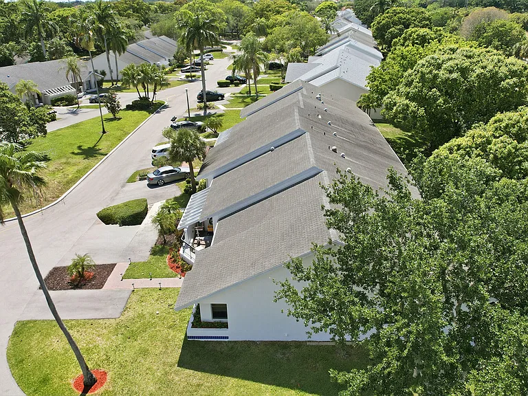 10775 Waterberry Dr — Photo 35