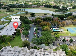 16100 Golf Club Rd APT 206, Weston, FL 33326