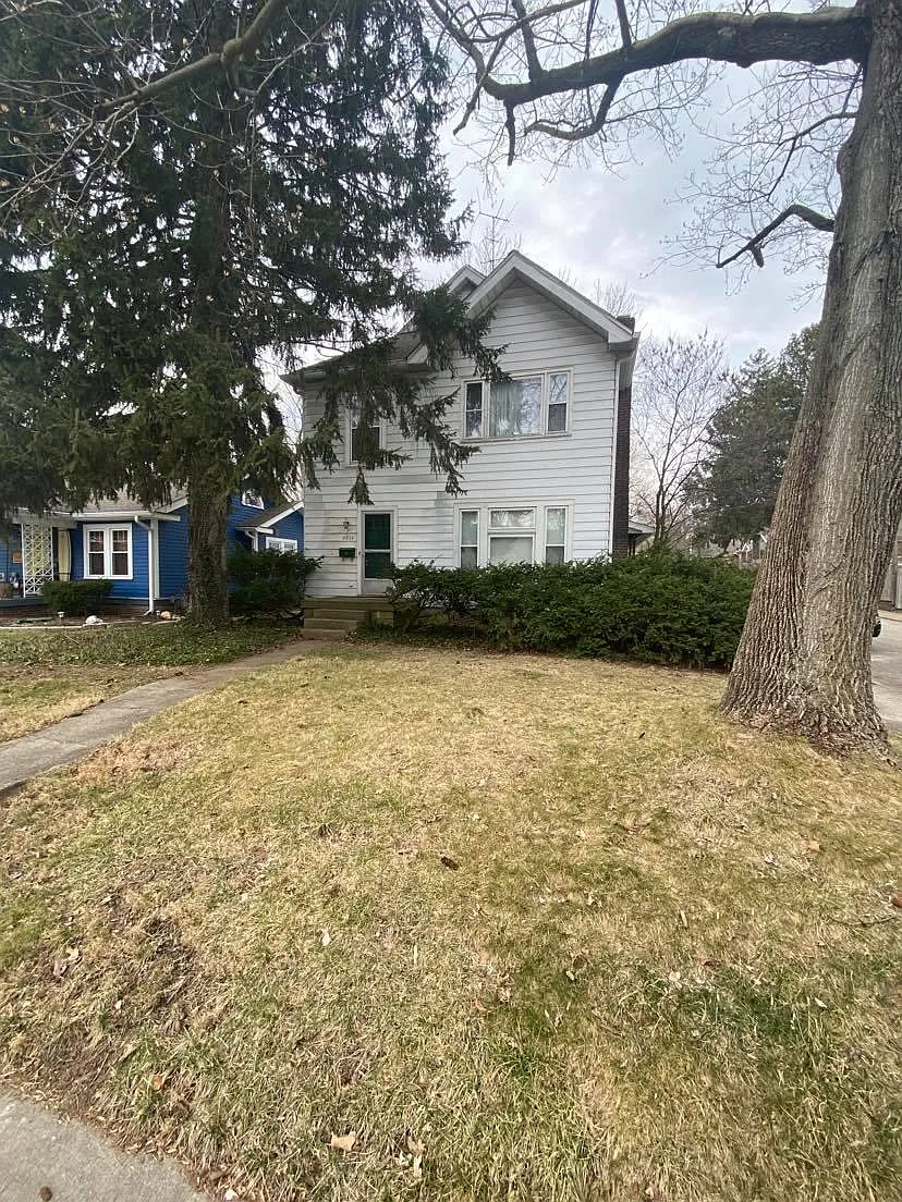 2 bed, 1100 sqft, $1,400 — Photo 1