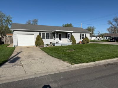 1317 S Highland Ct, Marshall, MO, 65340