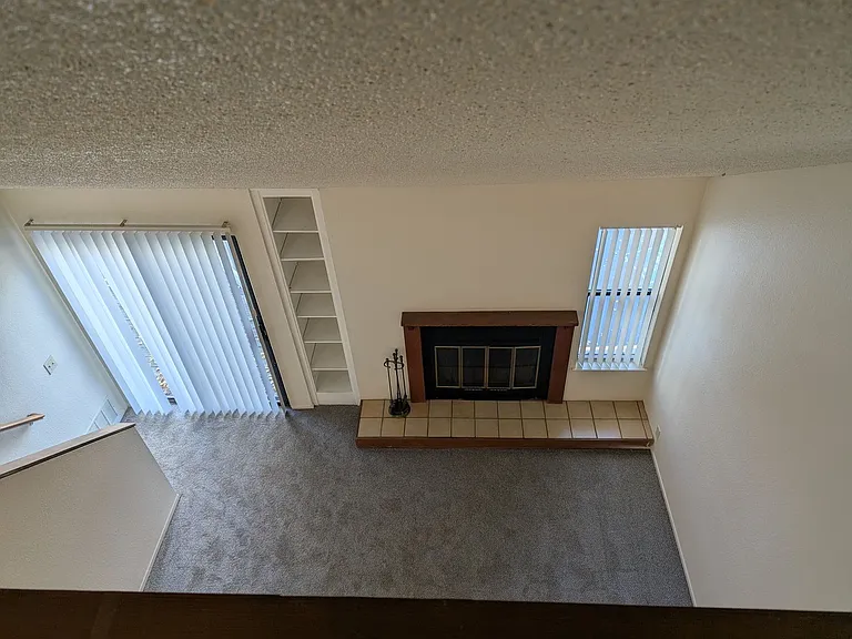 Eastlake Apartments — Photo 74